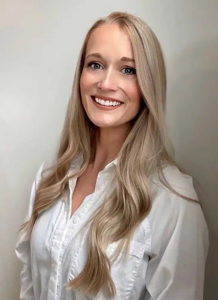 Headshot image of Dr Tori Cambra
